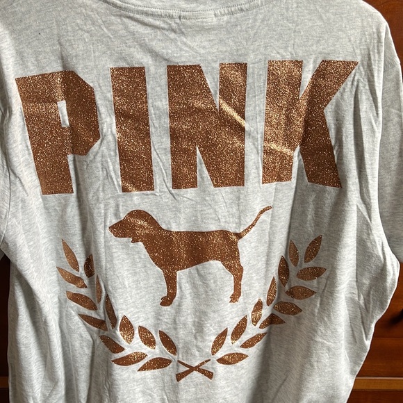 VS glittery campus tee - Picture 8 of 10